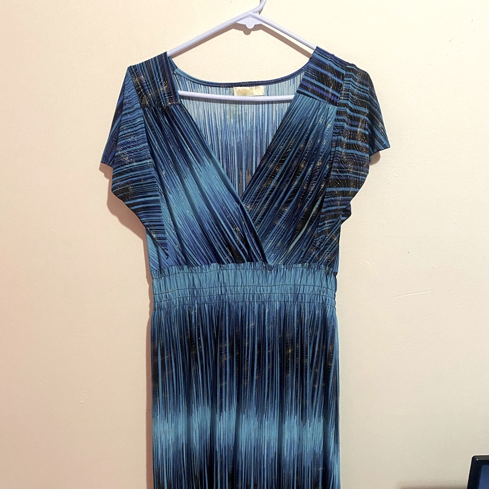 Women’s Plus Blue and Gold Shimmering Maxi Dress – Size 2X
